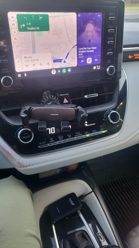 Image #1 de Charlotte Kacic