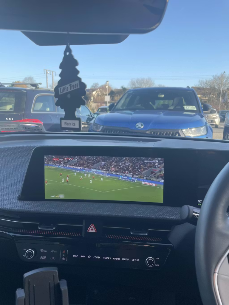 Image #1 de Alx Perry